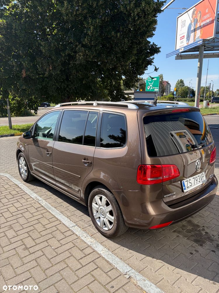 Volkswagen Touran 2.0 TDI DPF BlueMotion Technology Cup - 6