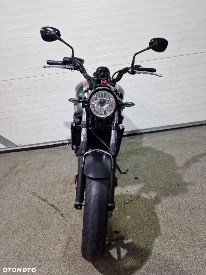 Yamaha XSR - 12