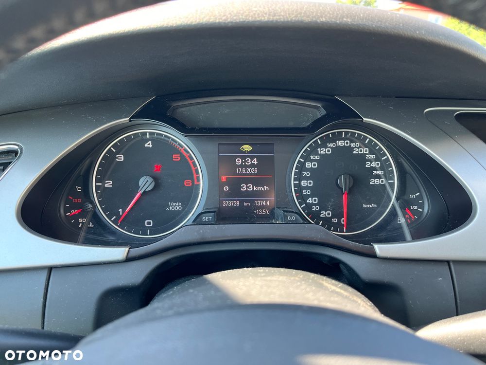 Audi A4 Avant 2.0 TDI - 10