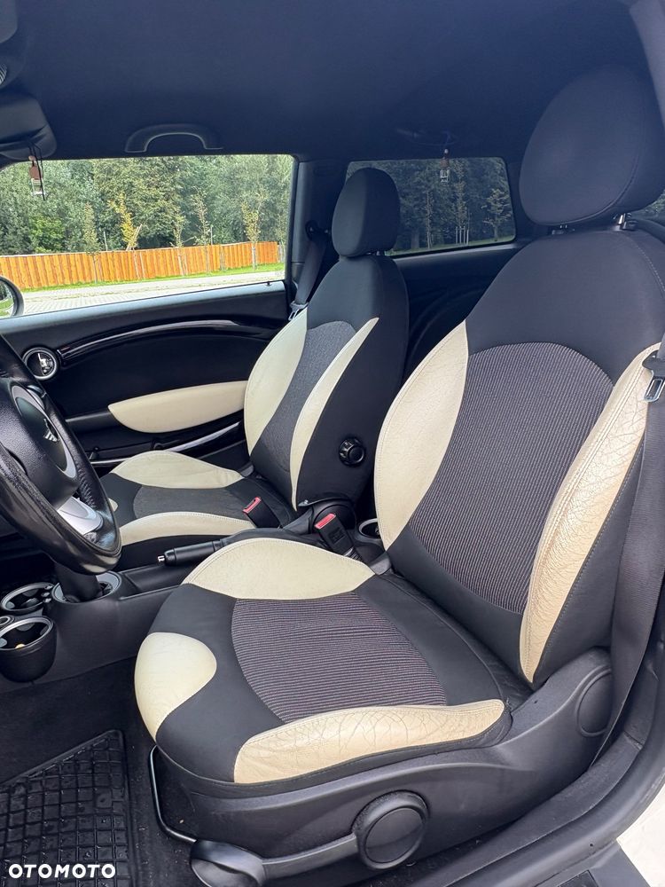 MINI John Cooper Works - 13