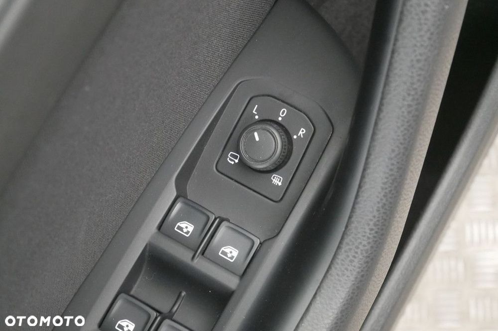Volkswagen Passat Variant - 28