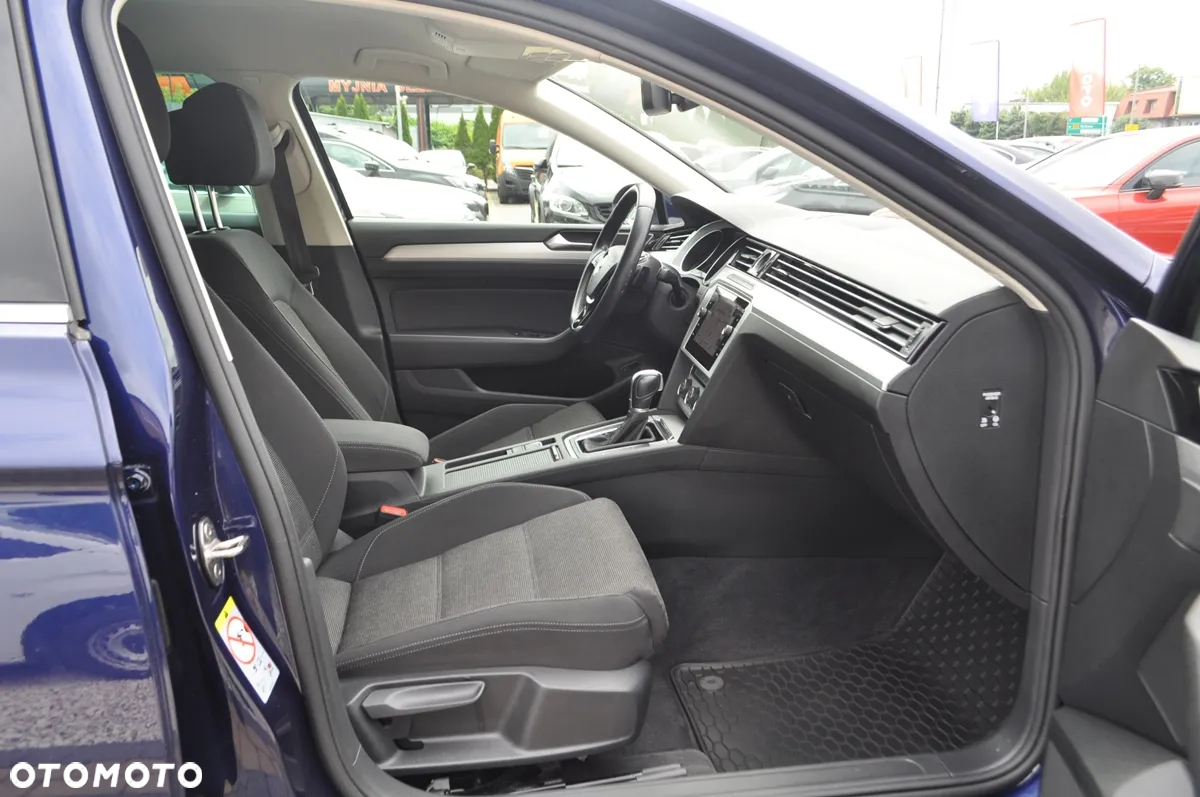 Volkswagen Passat 2.0 TDI BMT Comfortline DSG7 - 17