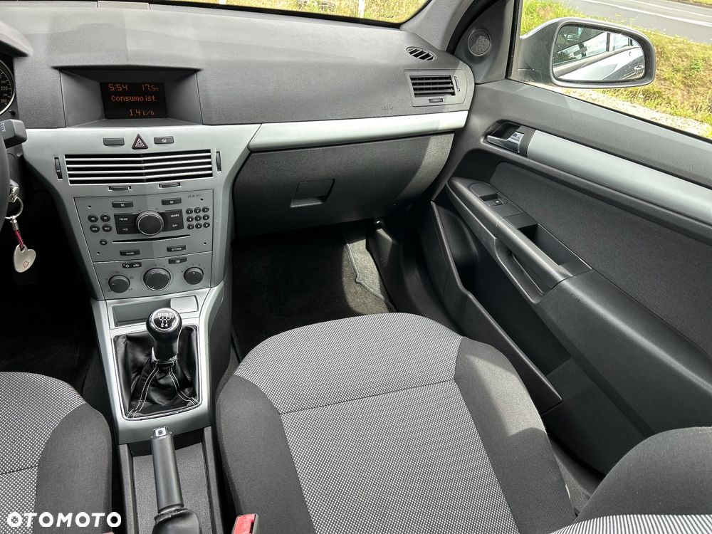 Opel Astra 1.6 Edition 111 Jahre - 26