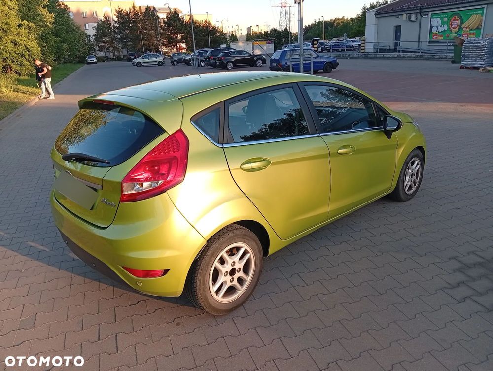 Ford Fiesta 1.6 TDCi DPF Gold X - 3