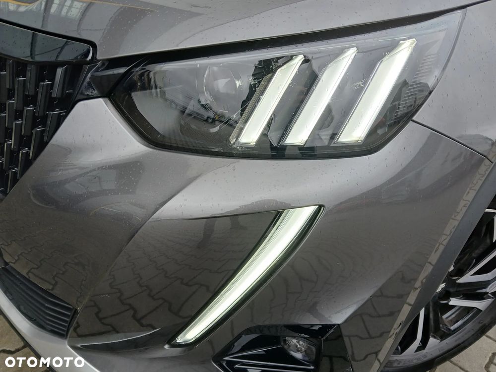 Peugeot 2008 - 21