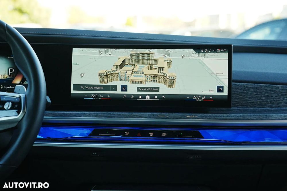 BMW Seria 7 740d xDrive MHEV - 16