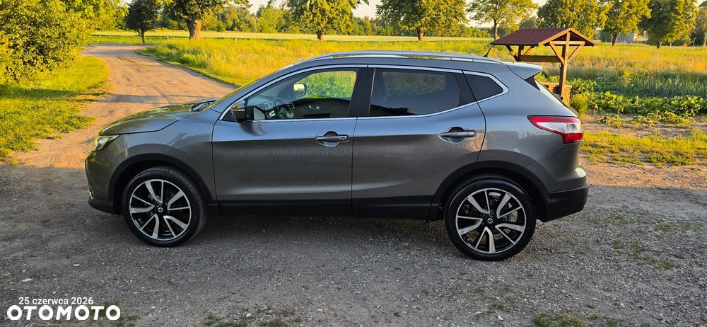 Nissan Qashqai 1.6 dCi Xtronic TEKNA+ - 4