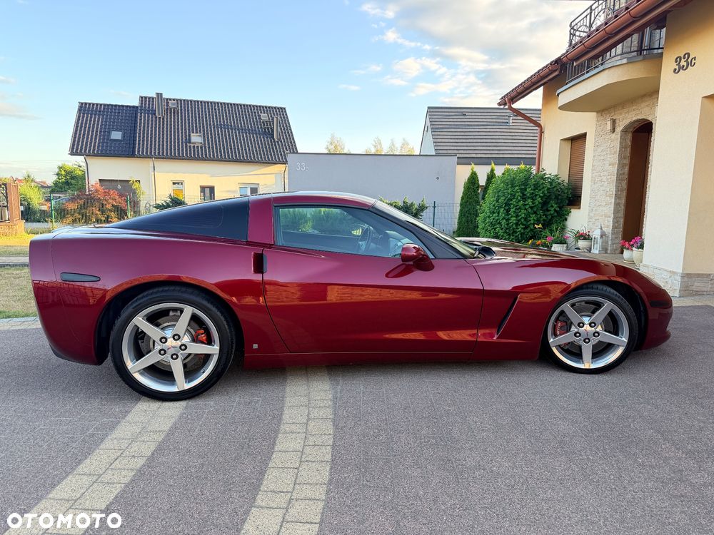 Chevrolet Corvette - 11