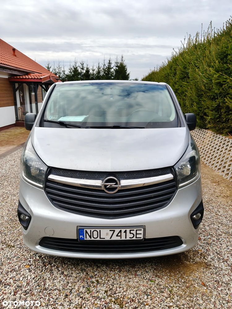 Opel Vivaro - 1