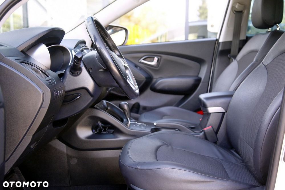 Hyundai ix35 2.0 CRDi 4WD Automatik Fifa World Cup Gold Edition - 15