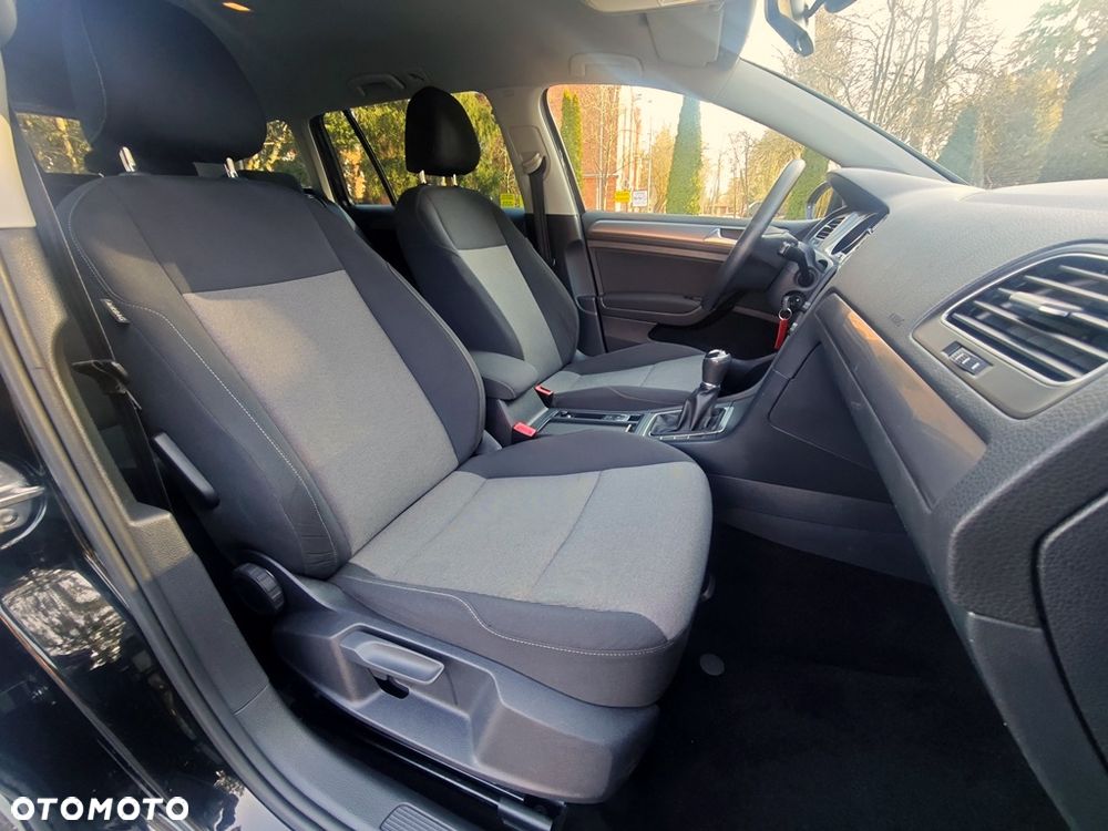 Volkswagen Golf 1.6 TDI BlueMotion Technology Comfortline - 31