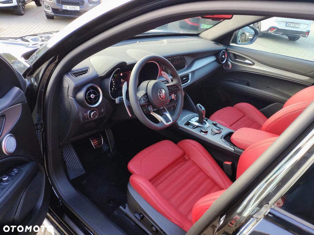 Alfa Romeo Stelvio 2.0 Turbo Veloce Q4 - 4