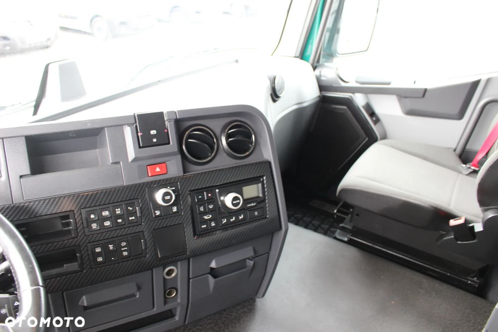 Renault T440 *13L* /2 ZBIORNIKI/ OPONY 80% /ACC / BL.MOSTU / Euro 6 /*SERWIS FR*/ STAN IDEALNY / - 28