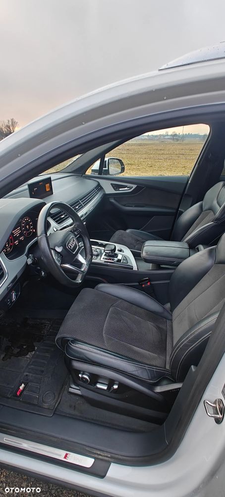 Audi Q7 - 7