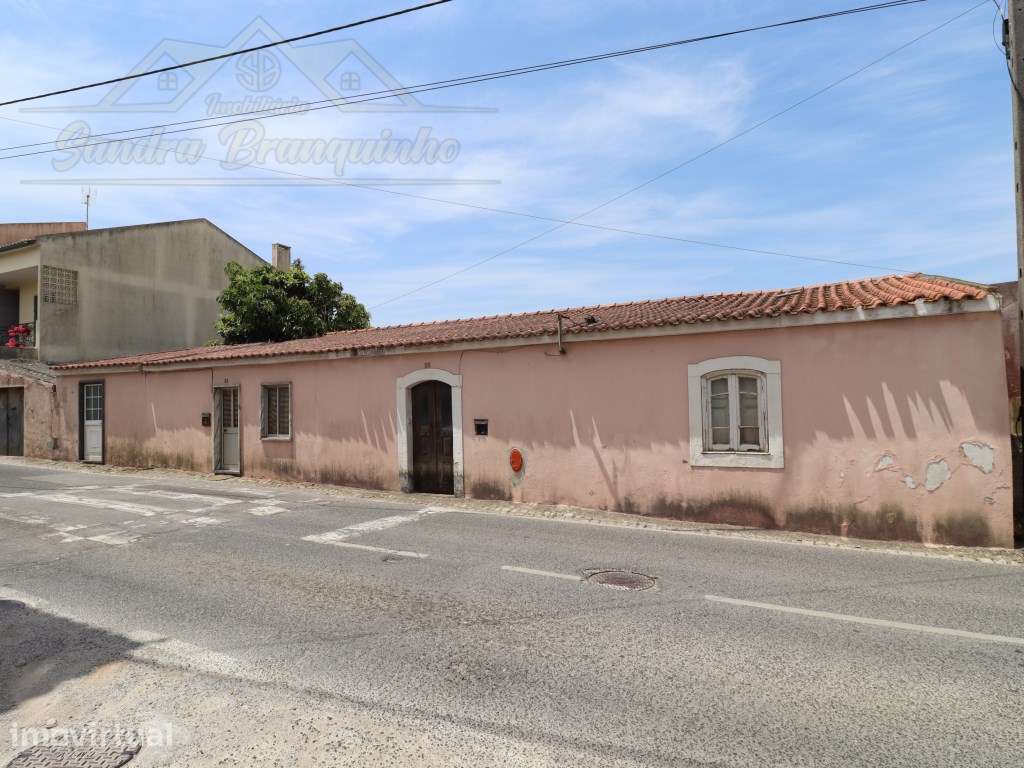 Moradia +TERRENO de 2700m2(urbano) - Grande imagem: 3/17
