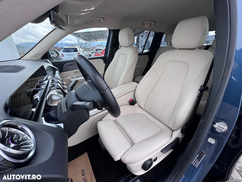 Mercedes-Benz EQB - 35