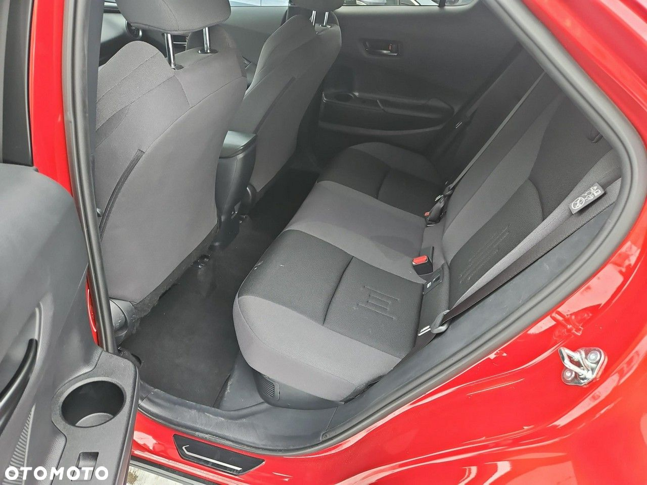 Toyota C-HR - 11