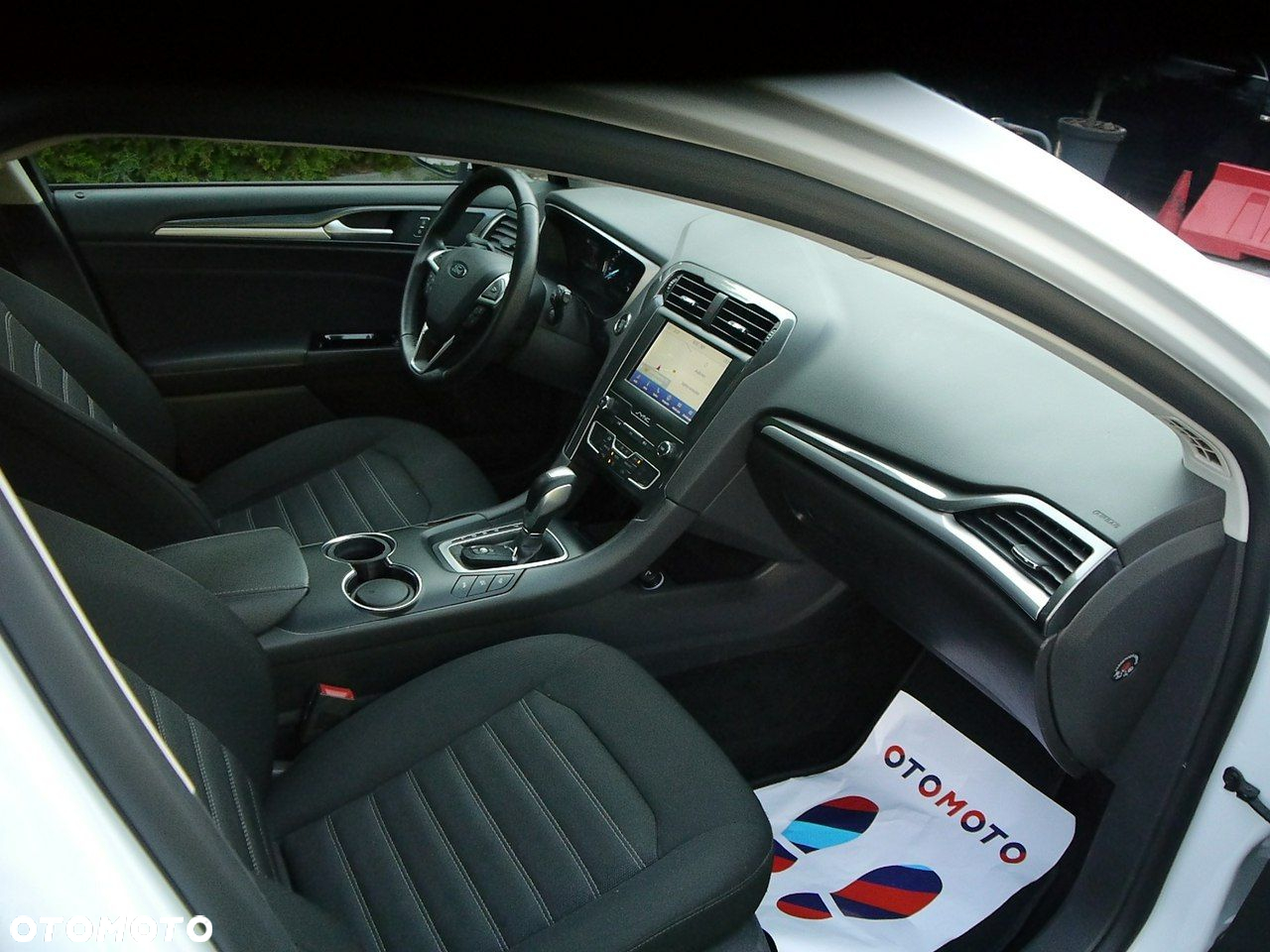 Ford Mondeo - 24