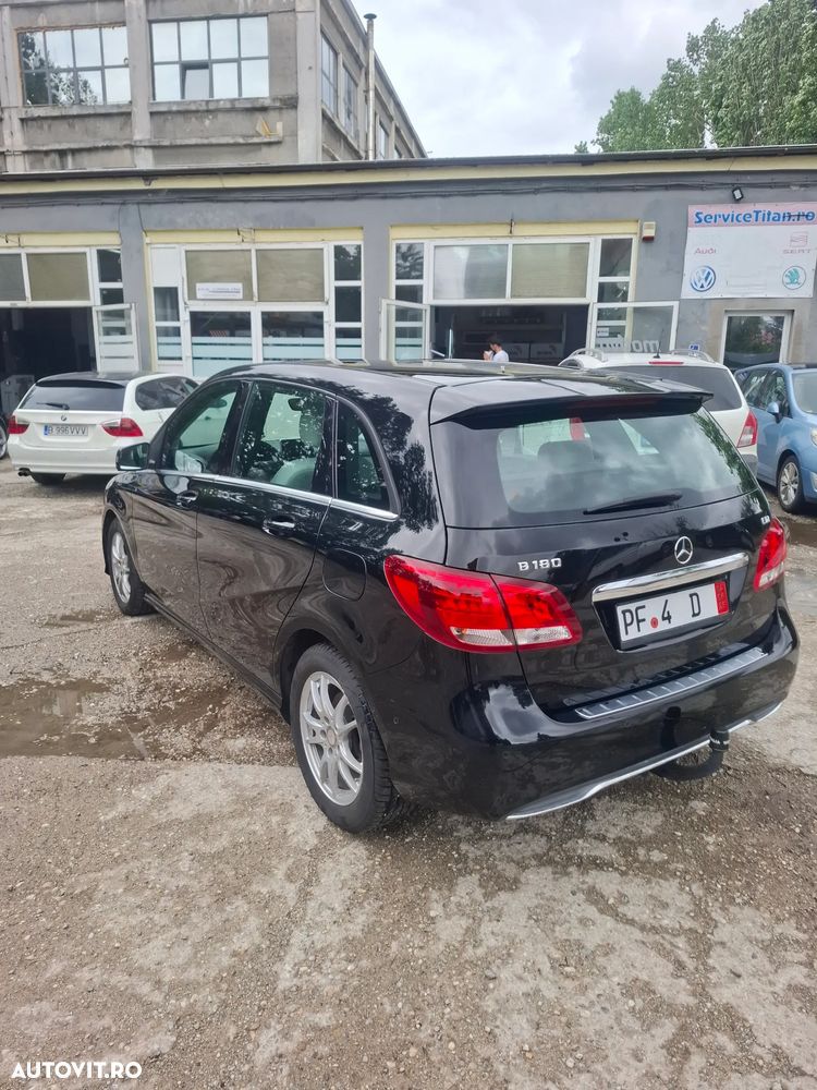 Mercedes-Benz EQB - 4