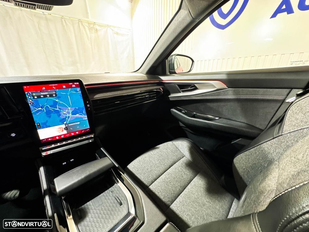 Renault Rafale 1.2 Full Hybrid E-Tech Techno - 25