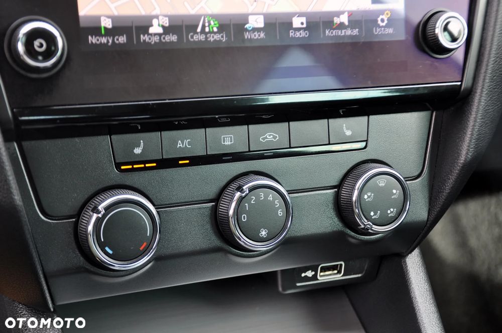 Skoda Octavia 2.0 TDI Elegance DSG - 32