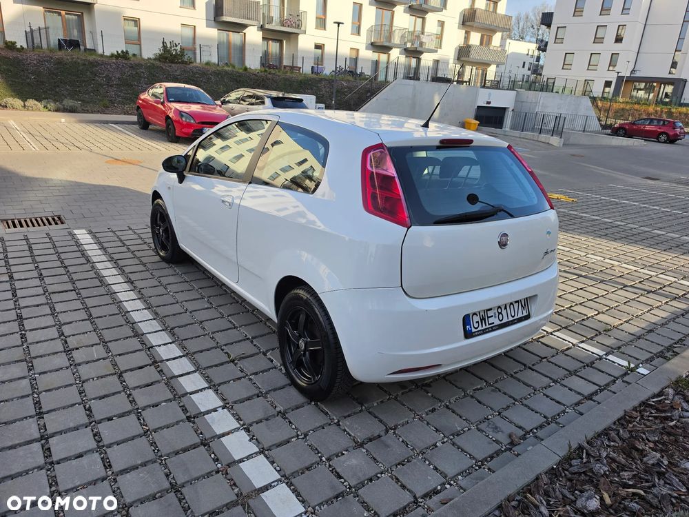 Fiat Grande Punto - 7