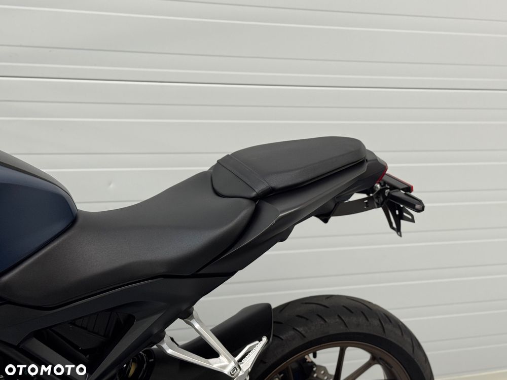 Honda CB - 22
