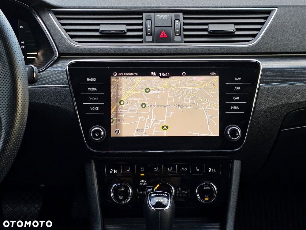 Skoda Superb 2.0 TDI SCR 4x4 Style DSG - 13