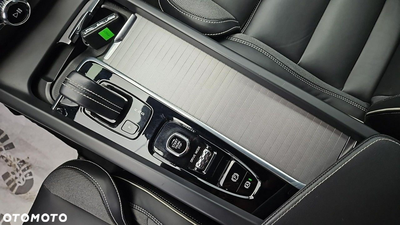 Volvo XC 60 - 18