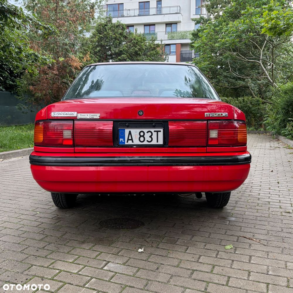 Mazda Protege - 5