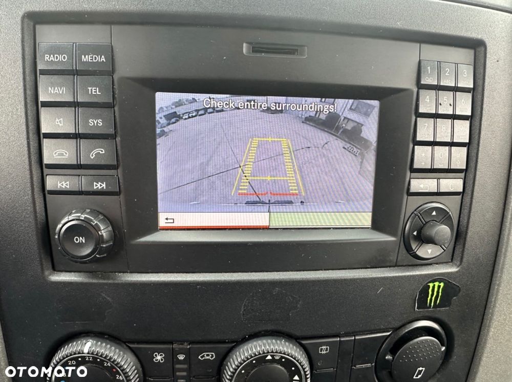 Mercedes-Benz Sprinter - 19