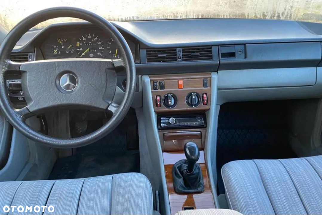 Mercedes-Benz W124 (1984-1993) - 9