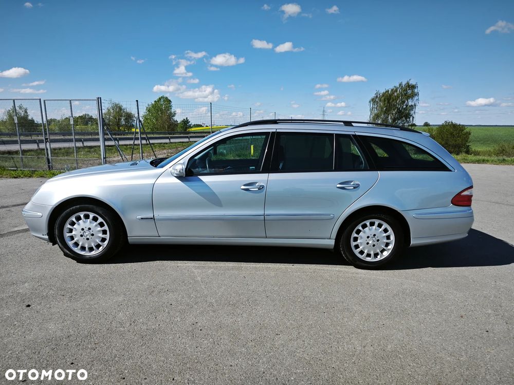 Mercedes-Benz Klasa E 320 T 4-Matic Elegance - 39