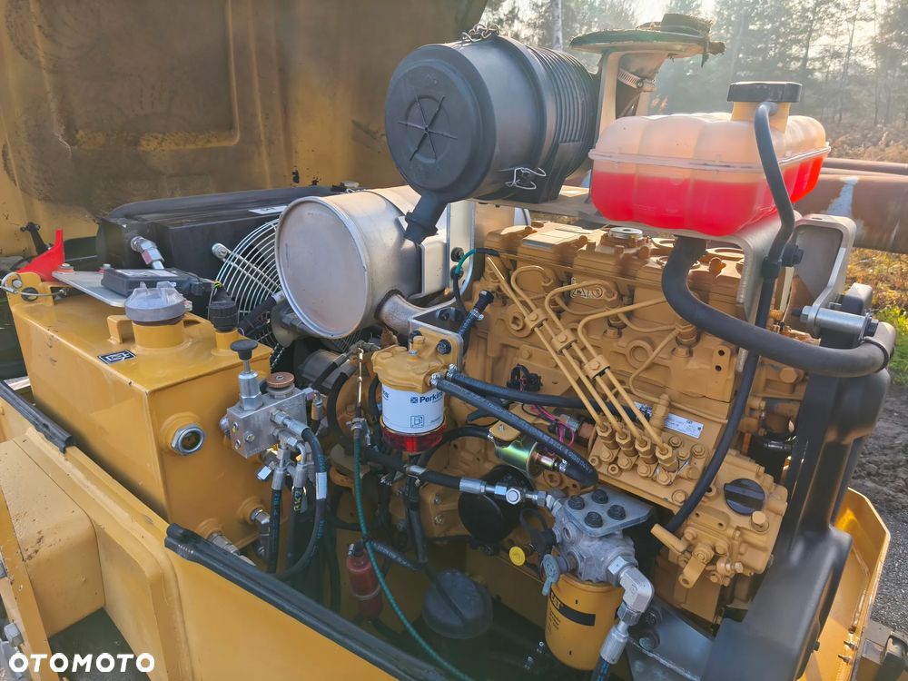 Caterpillar CC34B - 12