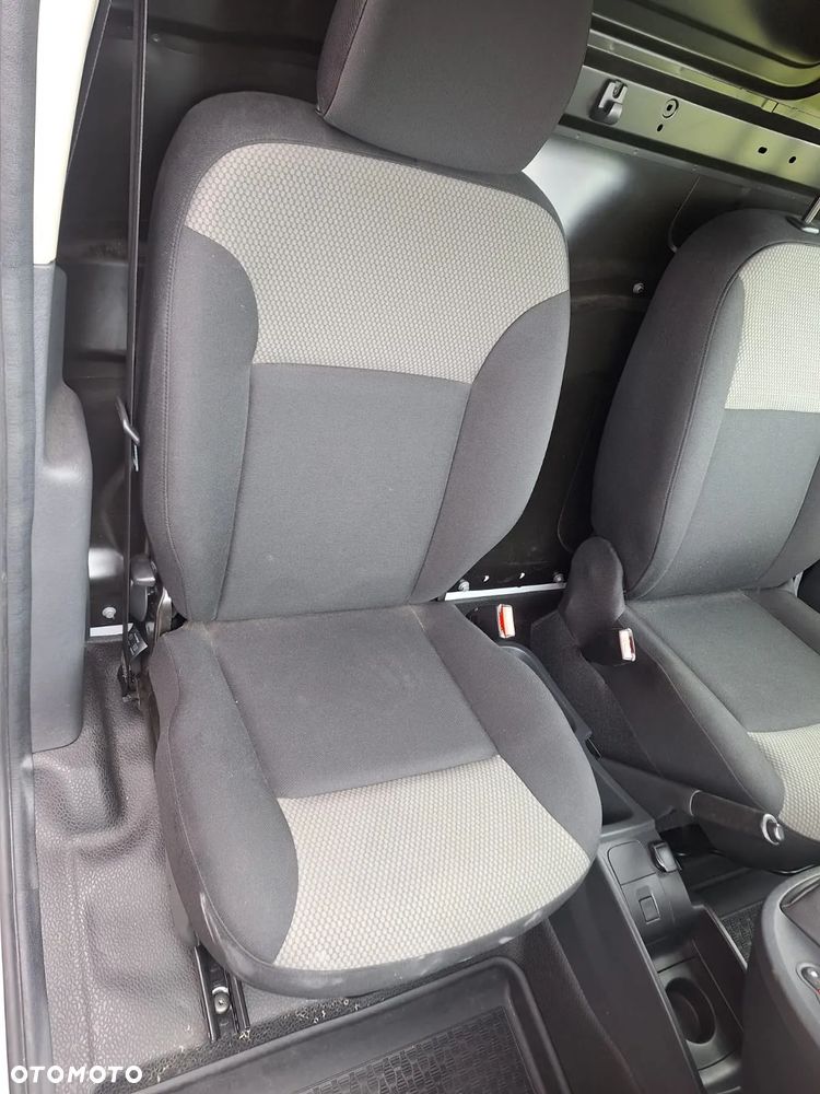 Renault Kangoo - 8
