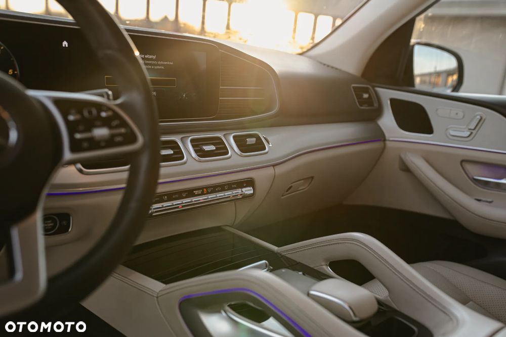 Mercedes-Benz GLE - 23