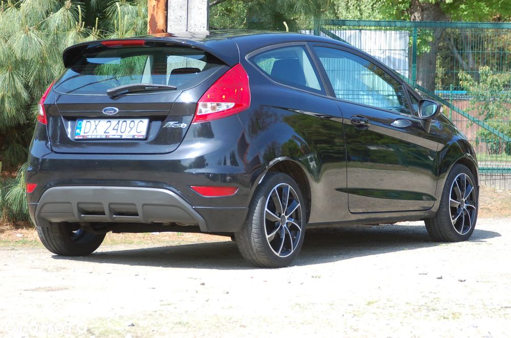 Ford Fiesta 1.4 Sport - 21