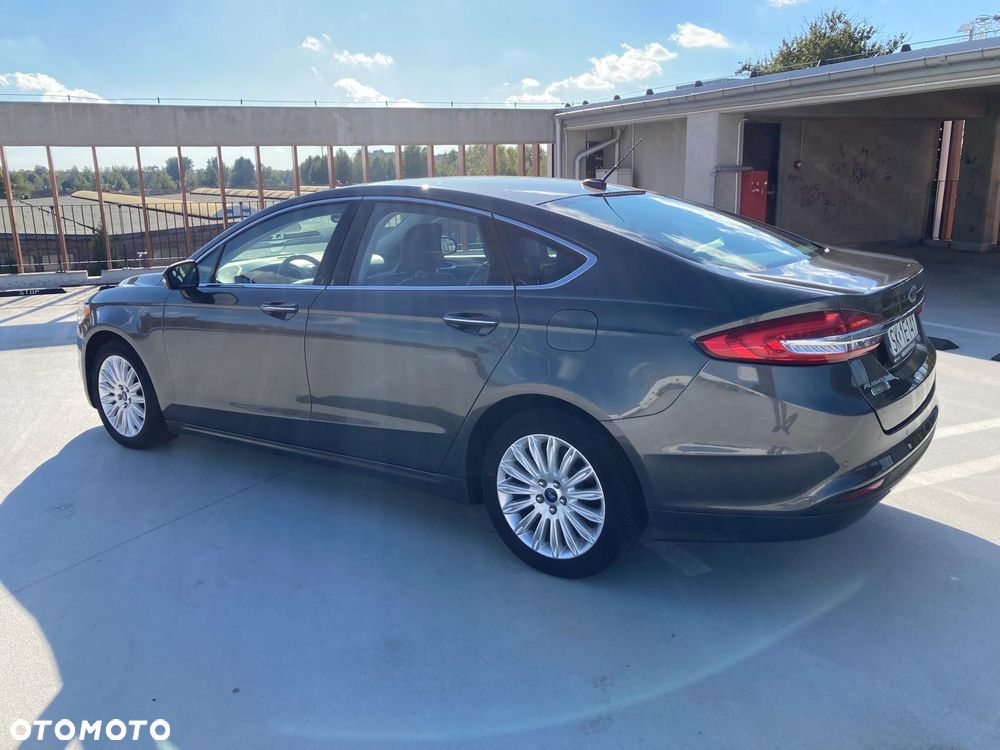 Ford Fusion - 7