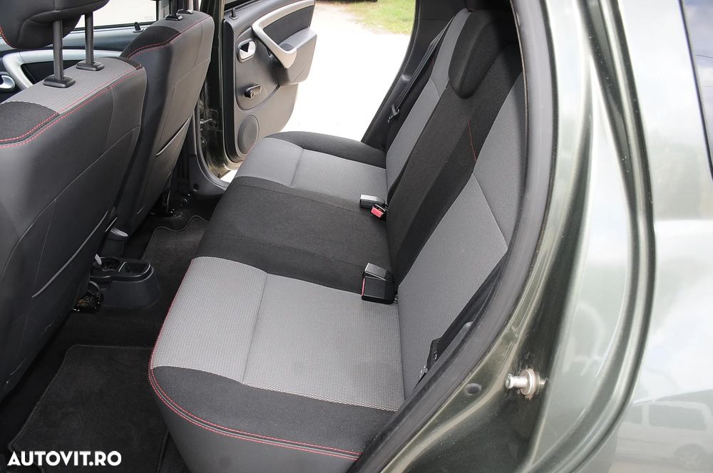 Dacia Duster 1.5 dCi 4x2 Prestige - 8
