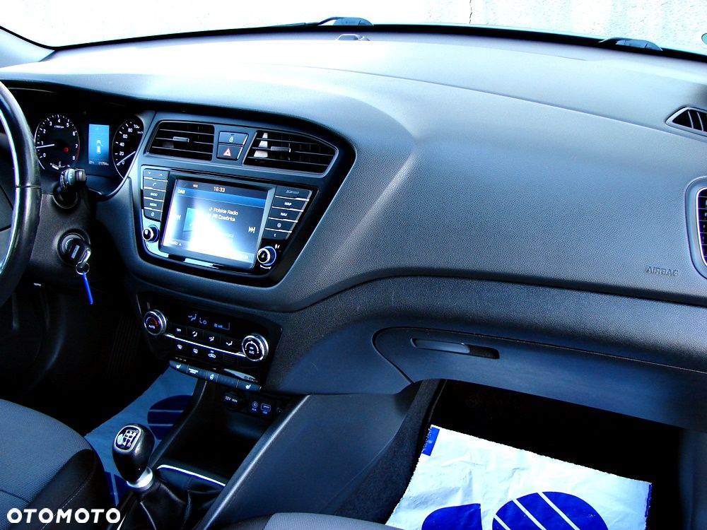 Hyundai i20 blue 1.2 YES!+ - 24