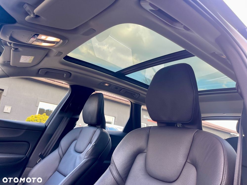 Volvo XC 60 T6 Plug-In Hybrid AWD Inscription - 26