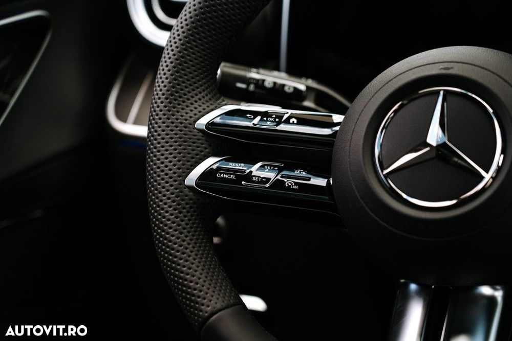 Mercedes-Benz GLC - 25