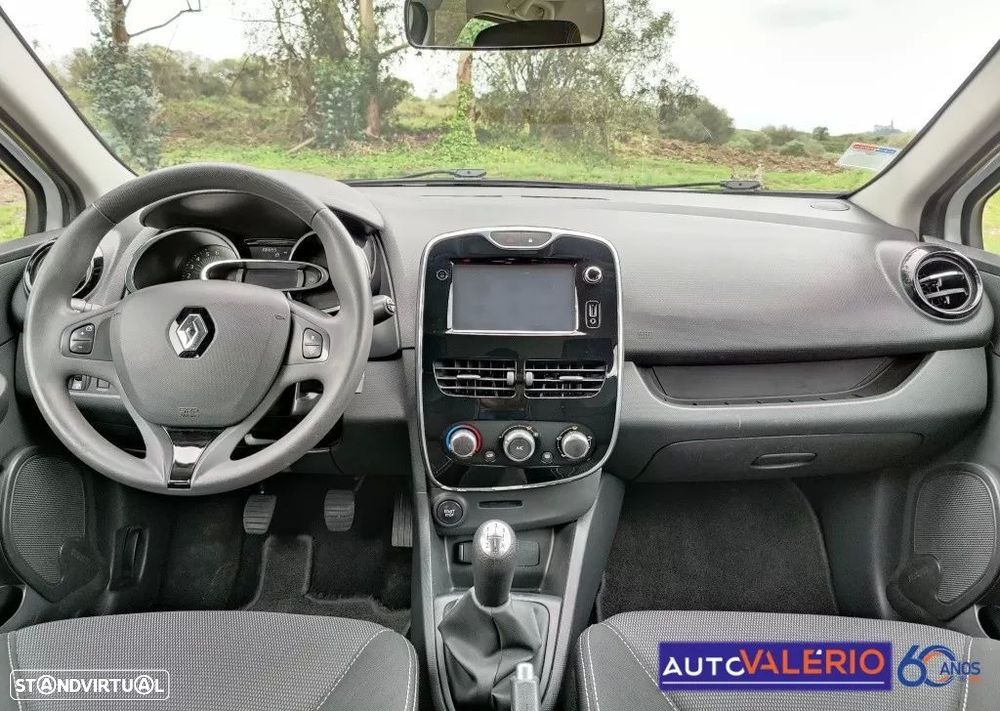 Renault Clio Sport Tourer 0.9 TCe Limited - 11