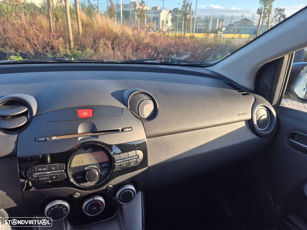 Mazda 2 1.3 MZR Sport - 16