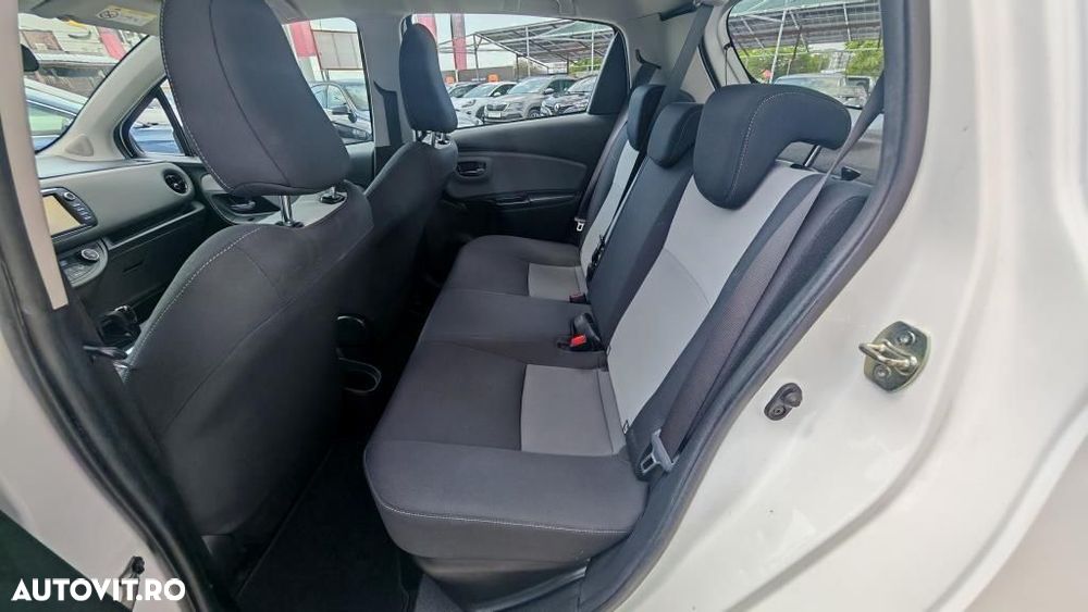 Toyota Yaris - 14