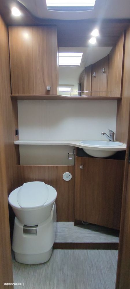 Pilote Essential P746 (Cama central - GPL) - 14