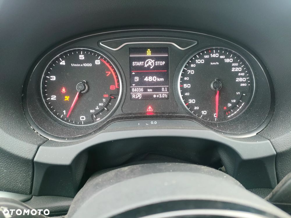 Audi A3 3-drzwiowe 1.4 TFSI cylinder on demand S tronic Ambiente - 9
