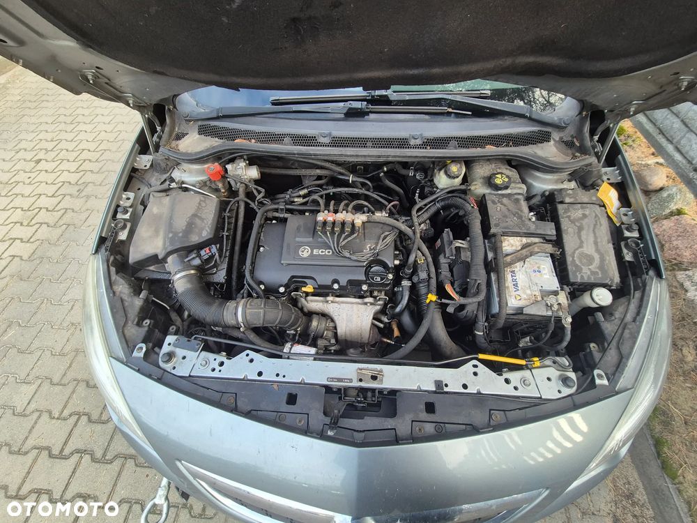 Opel Astra GTC 1.4 Turbo - 9