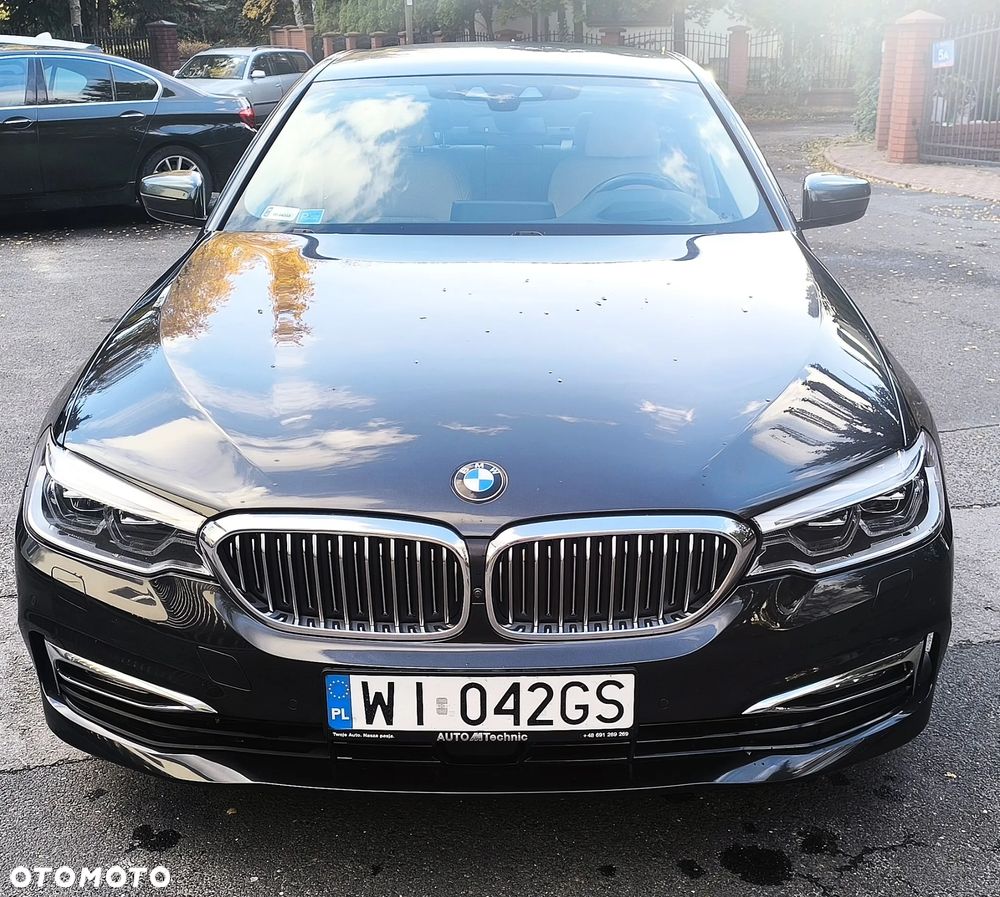 BMW Seria 5 530i xDrive - 16