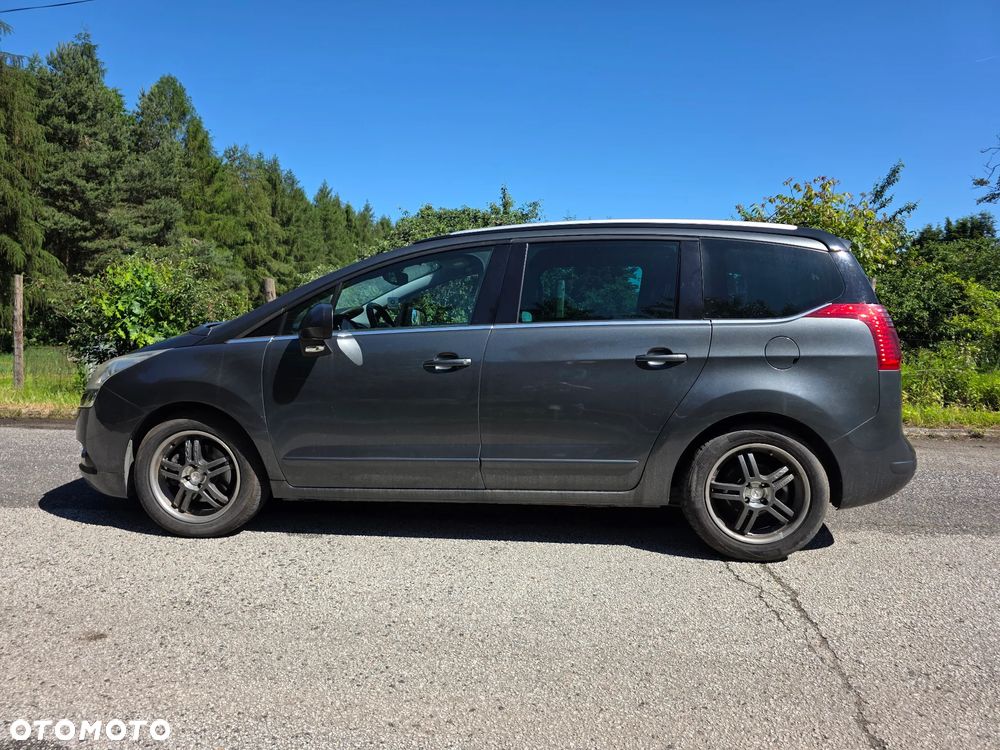 Peugeot 5008 - 6